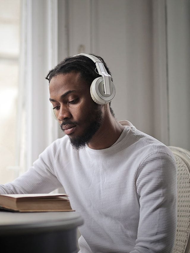 The 4 Best Noise-Cancelling Headphones